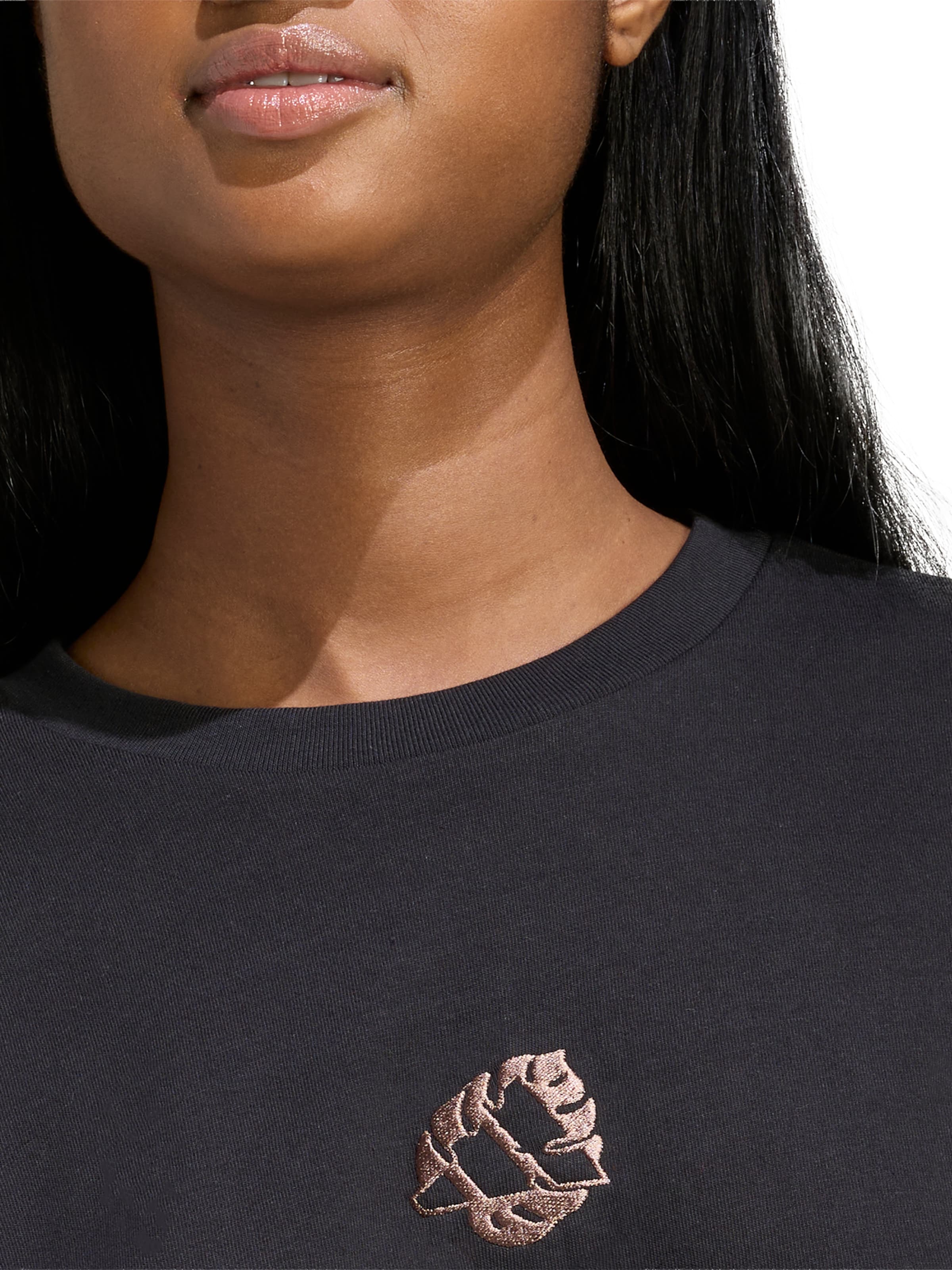 ADIDAS SPORTSWEAR - Camiseta funcional 'ANIMAL' en negro