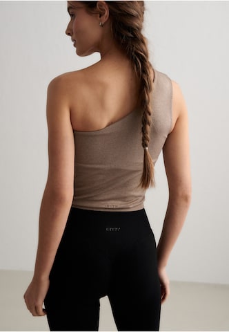 Aim'n Sporttop 'Shape' in Braun