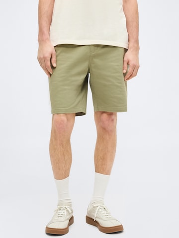 SCOTCH & SODA Обычный Брюки-чинос 'Stuart' в Зеленый: спереди