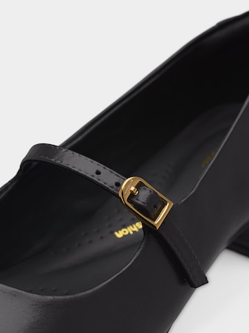 CLARKS Rihmaga baleriina 'Daiss30', värv must