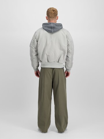 ALPHA INDUSTRIES Übergangsjacke 'MA-1'‌‌‌ in Grau