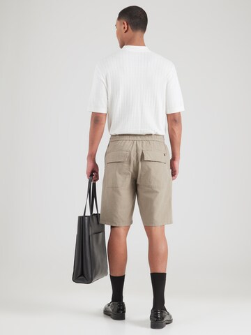 No Excess Normalny krój Spodnie w kolorze zielony: tył