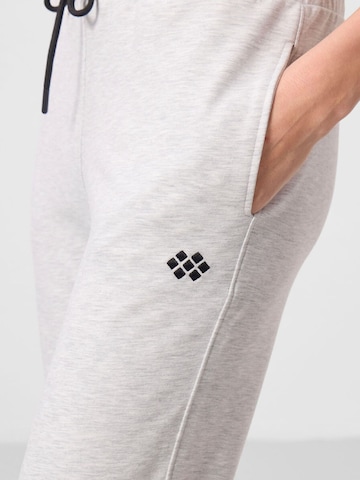 Tommy Life Loungewear in Grey