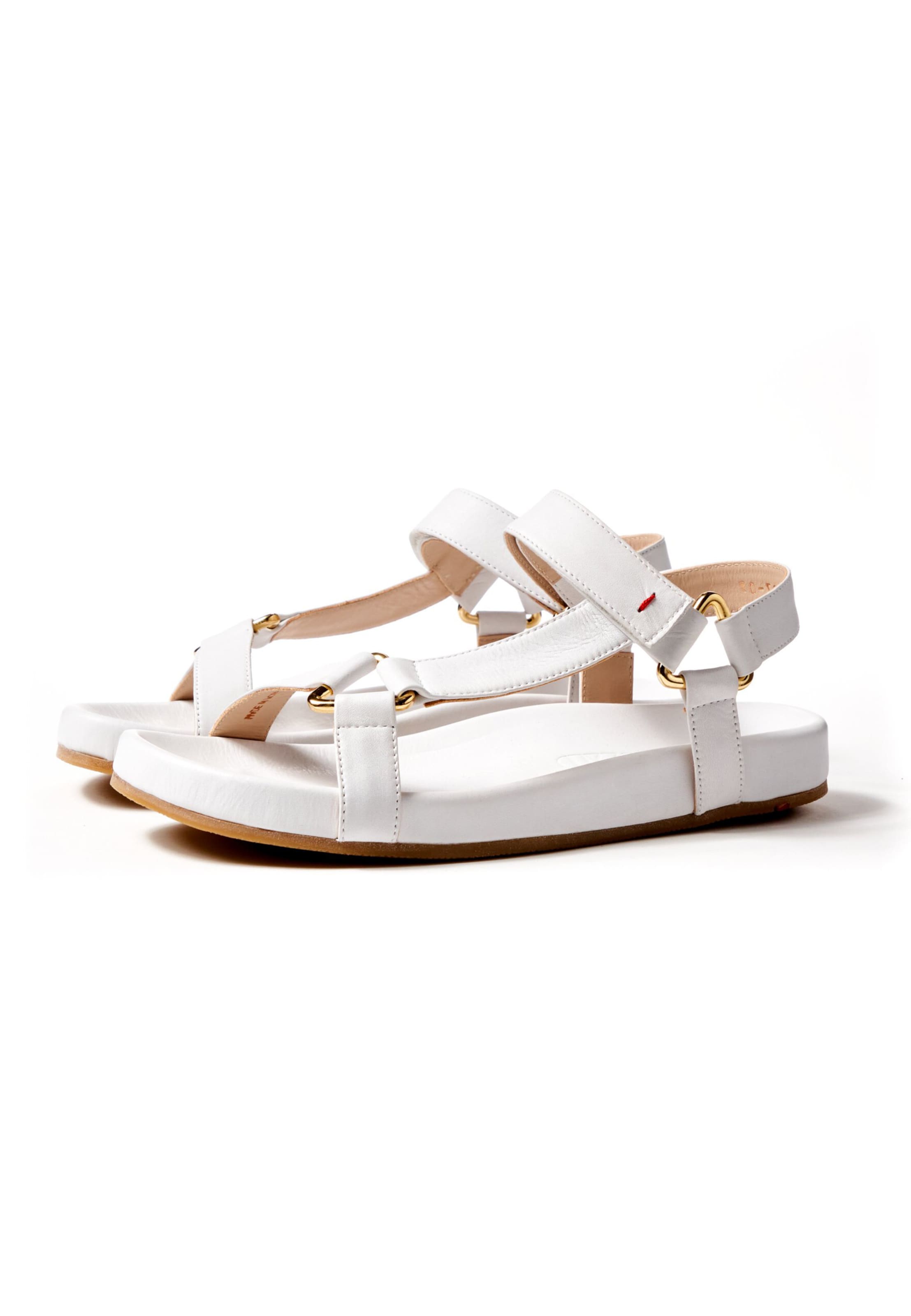 LLOYD Strap sandal in White: front