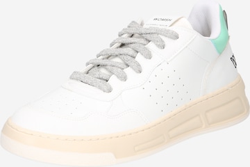 Sneaker bassa 'VEGAN HYPER' di WOMSH in bianco: frontale