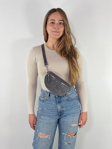 lePelou Fanny Pack 'VALENTINA small' in Grey