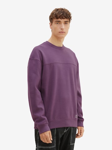 Sweat-shirt TOM TAILOR DENIM en violet : devant