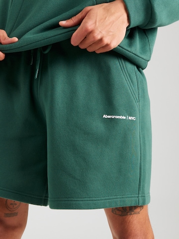 Abercrombie & Fitch Normální Kalhoty – zelená