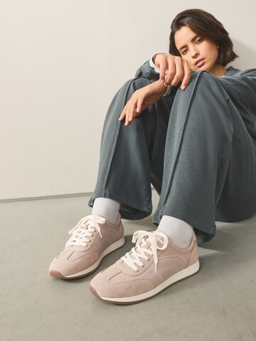 Next Низкие кроссовки в Бежевый