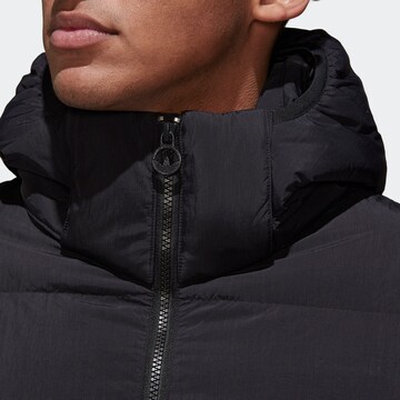 ADIDAS ORIGINALS Χειμερινό παλτό 'Down Regen 3/4 ' σε μαύρο
