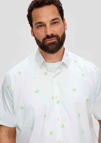 Coupe regular Chemise s.Oliver en blanc