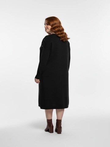 Shape Of You Knitted dress in Black