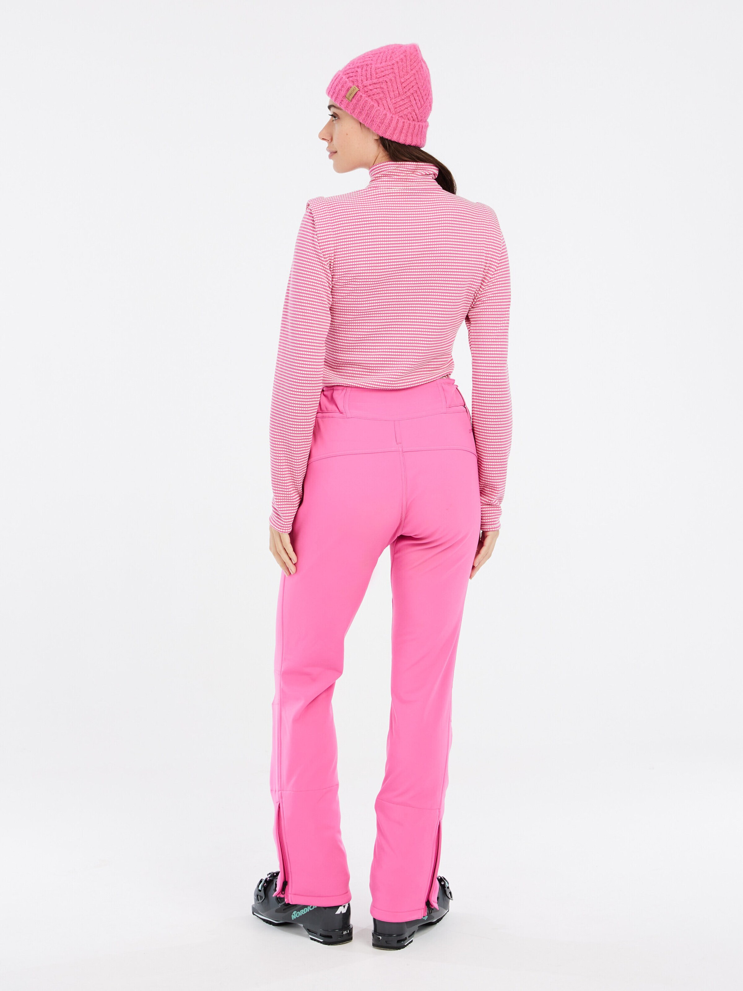 PROTEST Slimfit Sporthose 'PRTRELOLE'‌‌‌‌‌‌‌‌ in Pink