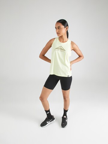 NIKE Sporttop 'TRAIL' in Groen