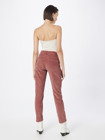 Regular Pantaloni 'Merrit' de la BRAX pe roșu