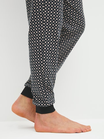 Pigiama lungo 'Relax Cosy Vibes 4' di CALIDA in nero