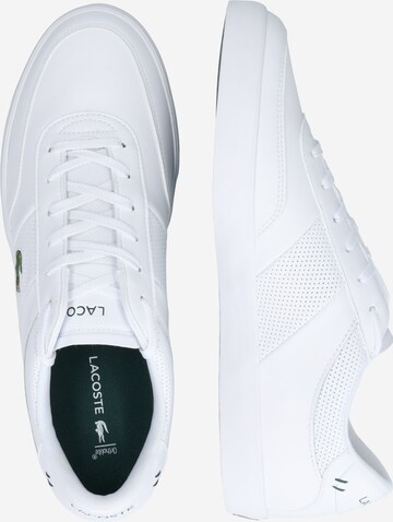 Baskets basses LACOSTE en blanc