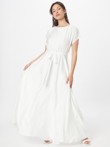 SWING Evening dress in White