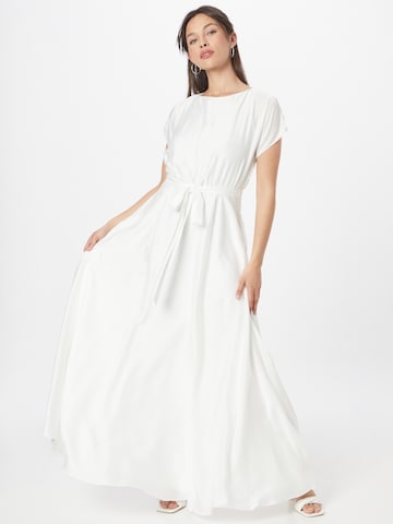 SWING Evening dress in White