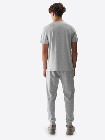 4F Tapered Sporthose in Grau