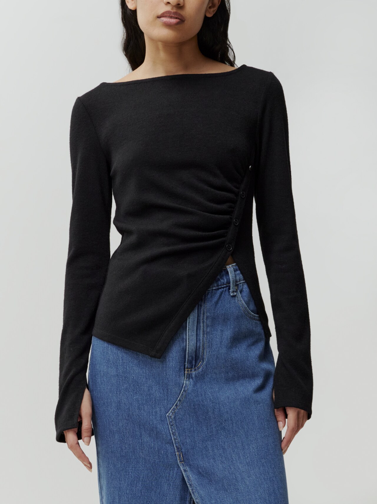 EDITED Produkte Shirt 'Yesenia' schwarz