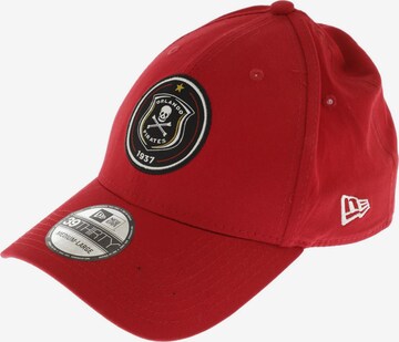 NEW ERA Hat & Cap in M in Red: front