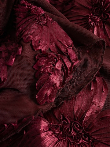 Gonna ' N-Maridel ' di Noella in rosso