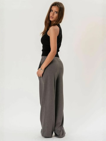 It's May Normální Kalhoty ' Maddalena ' – šedá