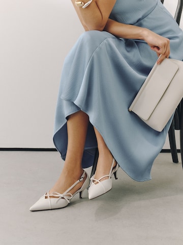 Next Pumps in Wit