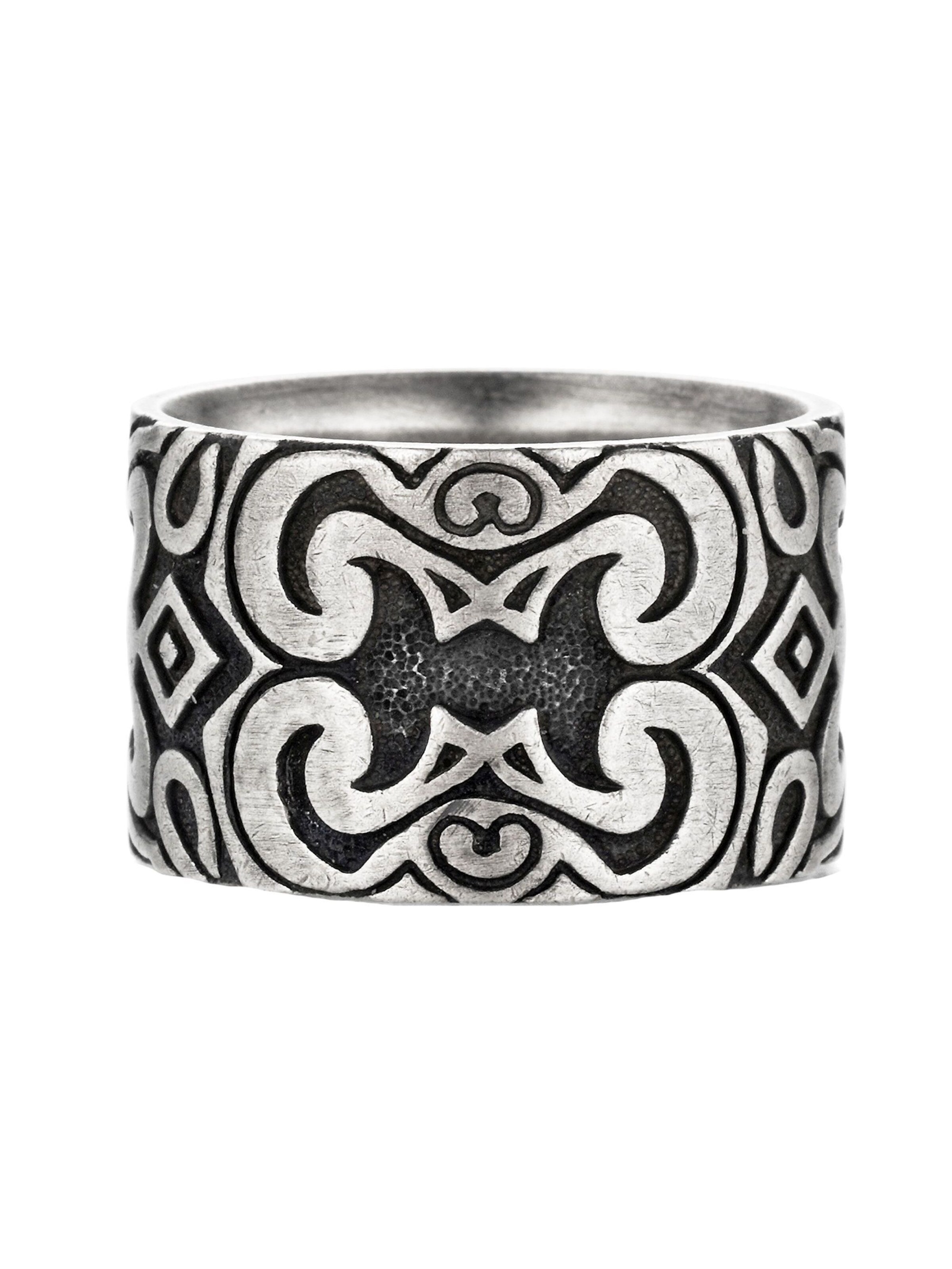 Bague caï en argent : devant