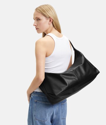 Liebeskind Berlin Shoulder Bag 'Paris' in Black: front