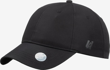 Universal Athletics Athletic Cap 'Performance' in Black: front