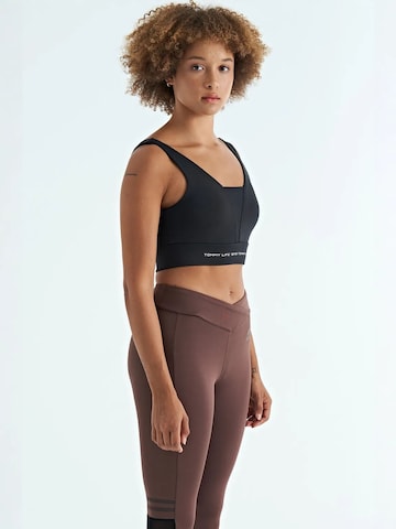 Haut de sport Tommy Life en noir