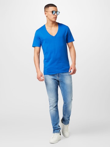 DRYKORN Regular fit T-shirt 'Quentin' i blå