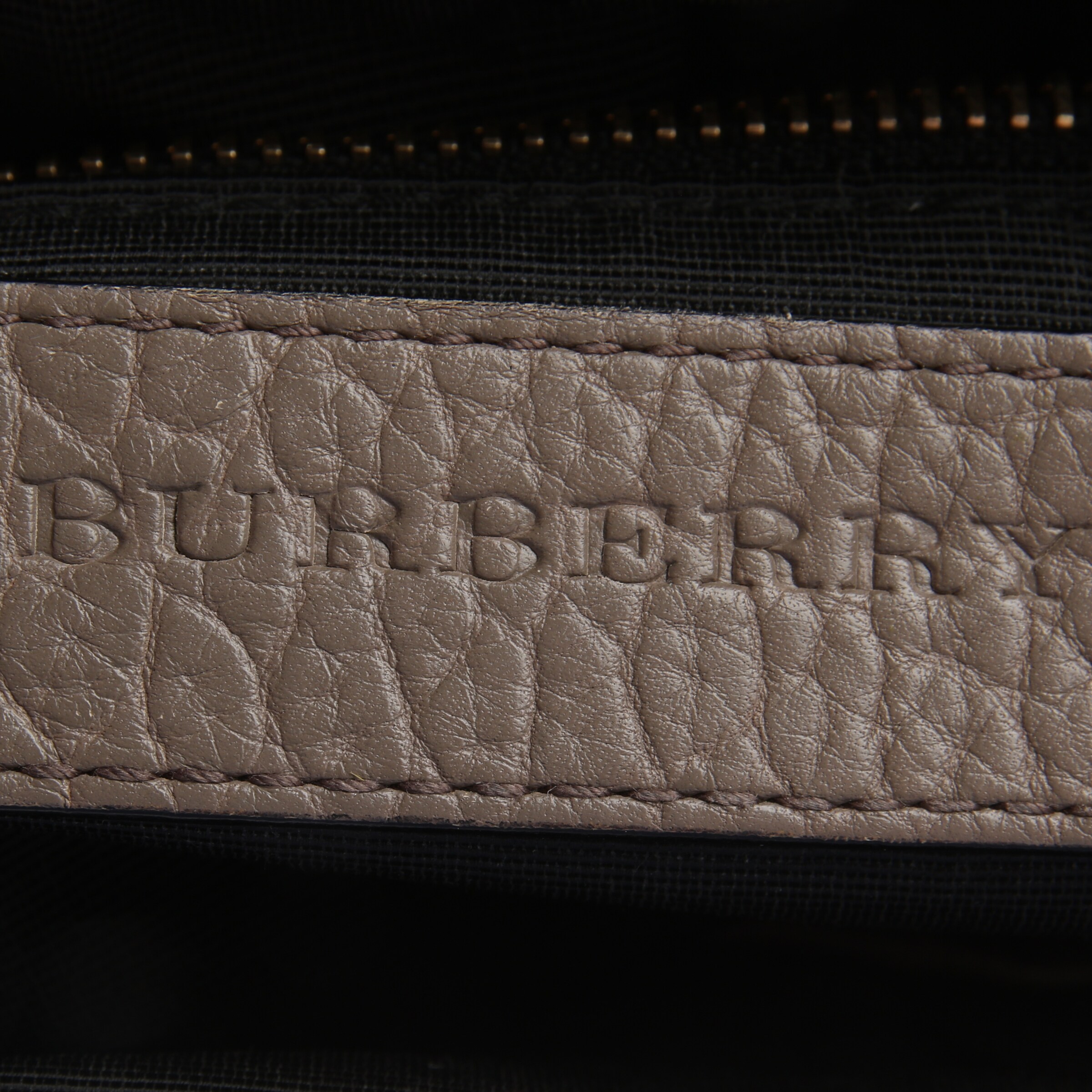 BURBERRY Bag in One size in Brown
