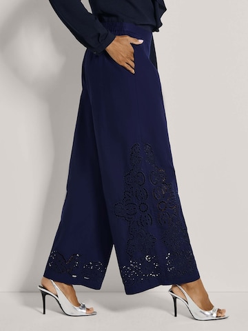 Wide Leg Pantalon à pince MADELEINE en bleu