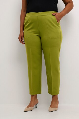 KAFFE CURVE Regular Pleated Pants 'Sakira' in Green: front