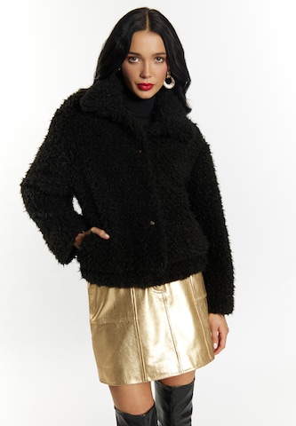 faina Winter Jacket in Black: front