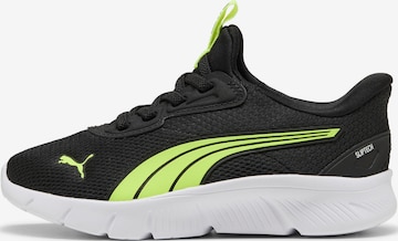 PUMA Slip On in Schwarz: Vorderseite