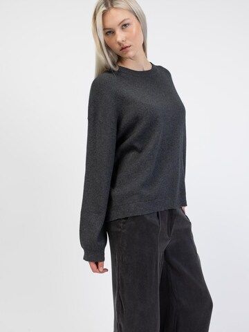 BROKE + SCHÖN Sweater in Grey