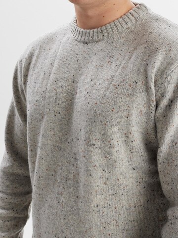 Dxnmxrk Pullover 'DxFolkvar' in Grau