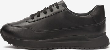 Sneaker bassa di Kazar in nero: frontale