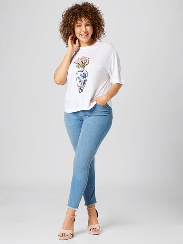 Guido Maria Kretschmer Curvy - Camiseta 'Sissy' en blanco