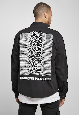 Merchcode - Ajuste confortable Camisa 'Joy Division Up' en negro