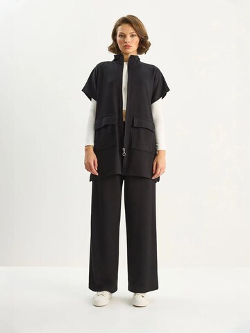 Bianco Lucci Broekpak in Zwart: voorkant