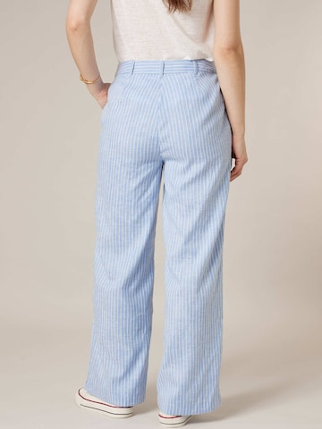 Loosefit Pantalon 'AZALIA' Deeluxe en bleu