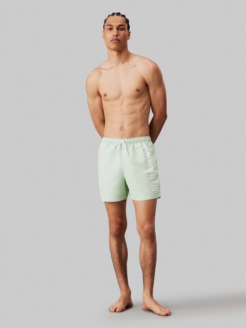Calvin Klein Swimwear Badeshorts 'Intense Power' in Grün