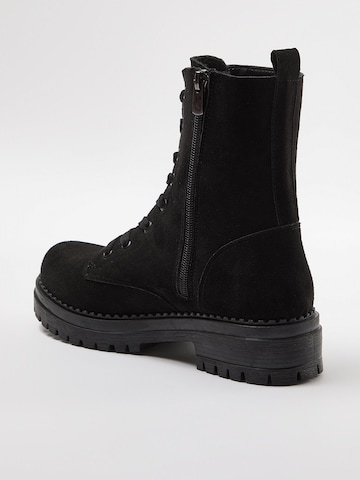Trendyol Lace-up bootie in Black