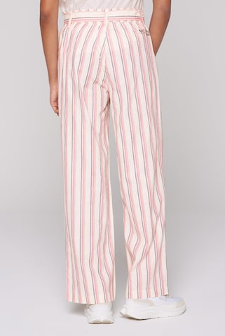 Soccx Regular Leinenhose mit bunten Streifen und Bindegürtel in Weiß