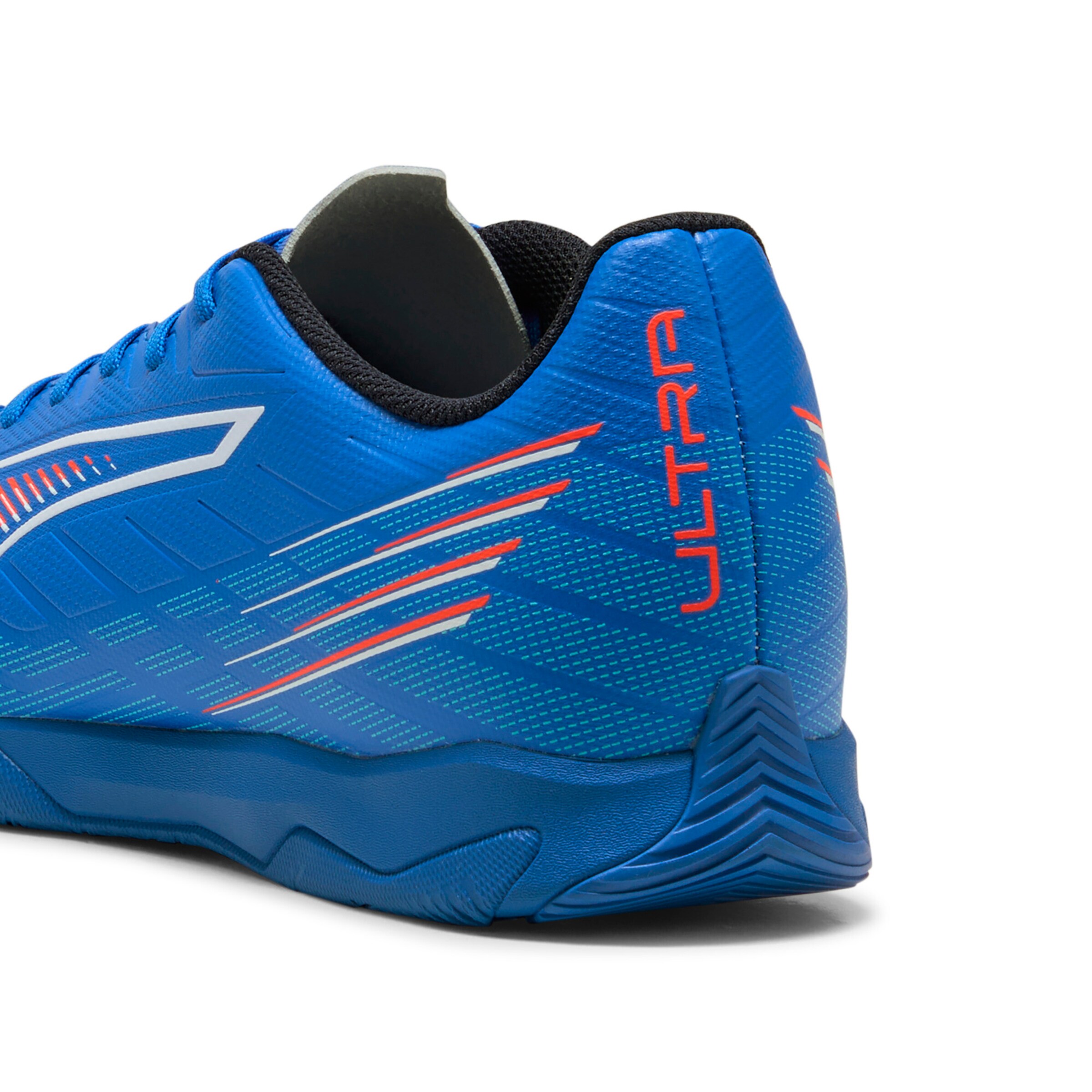 PUMA Soccer shoe in Blue